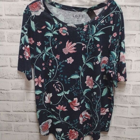 Loft top  - Picture 1 of 3